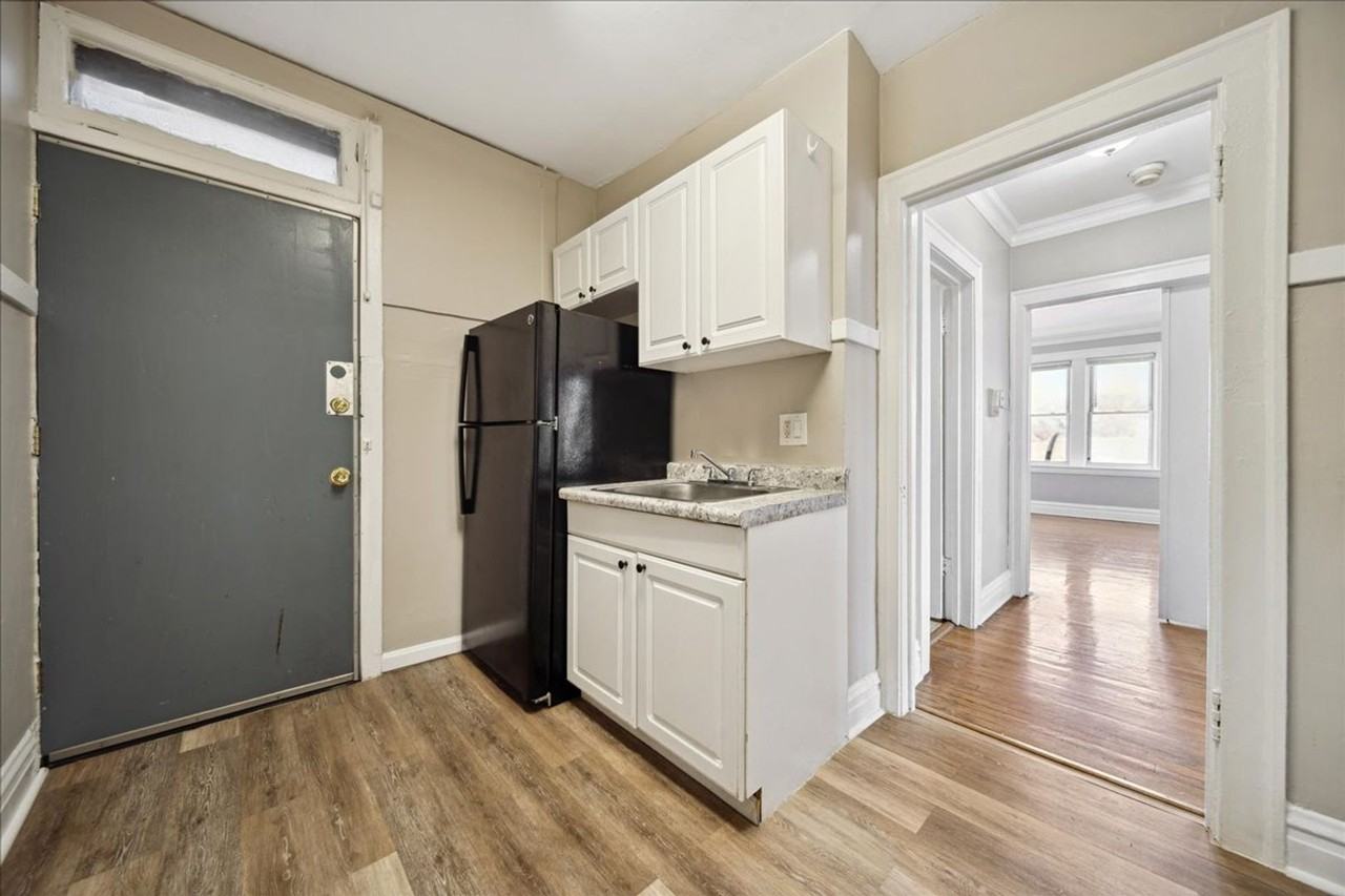 1900 S 51st Ave - 1902 S 51st - #1 - Photo 6 of 8