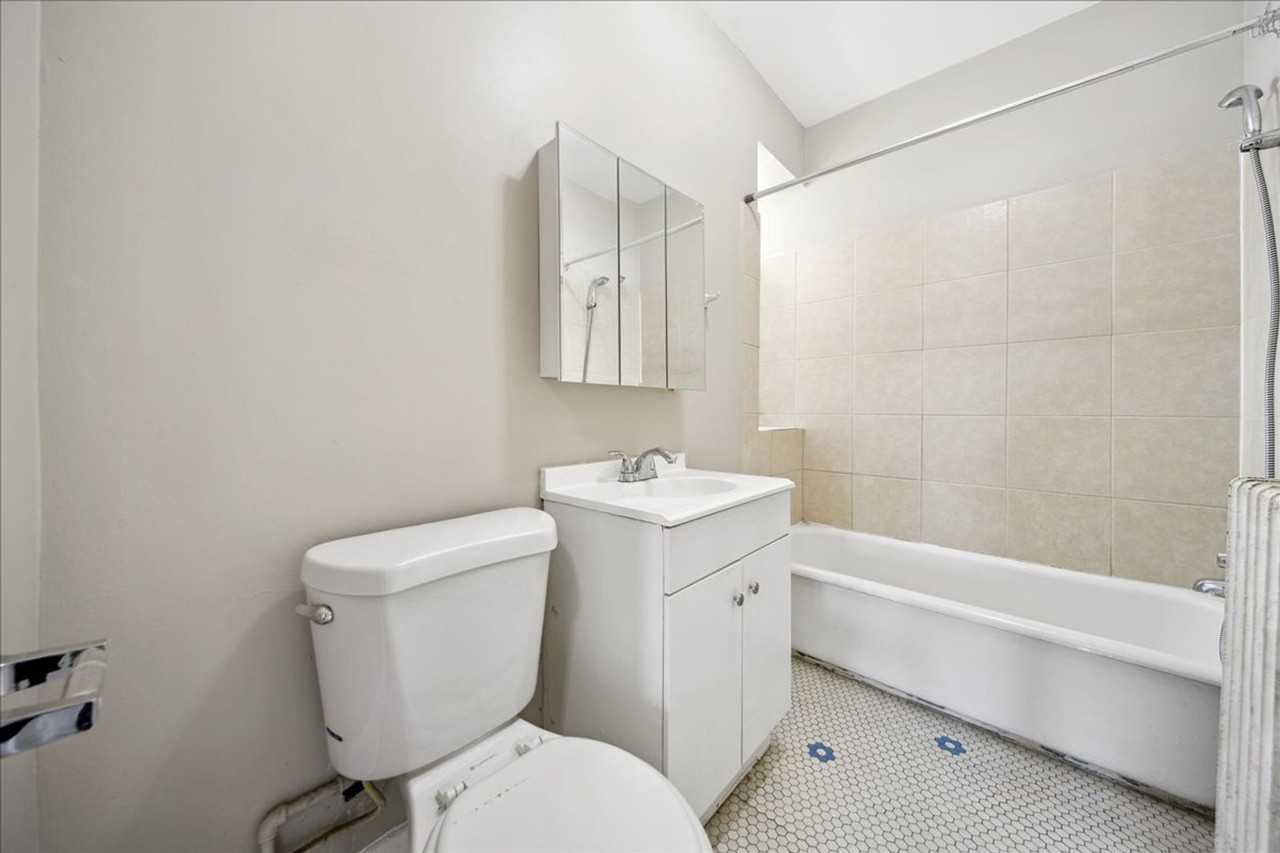 1900 S 51st Ave - 1902 S 51st - #1 - Photo 7 of 8