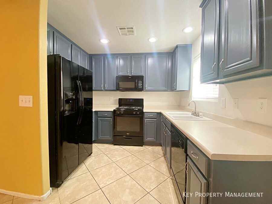 3311 Fico Ave - Photo 6 of 32