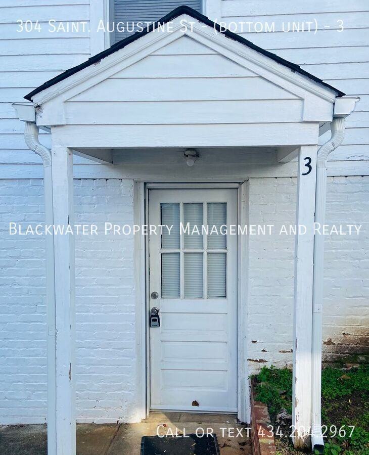 304 Saint Augustine St #3 - Photo 2 of 7