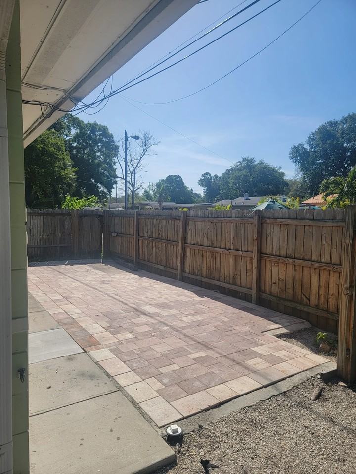 1806 1/2 57th St S - Photo 4 of 12