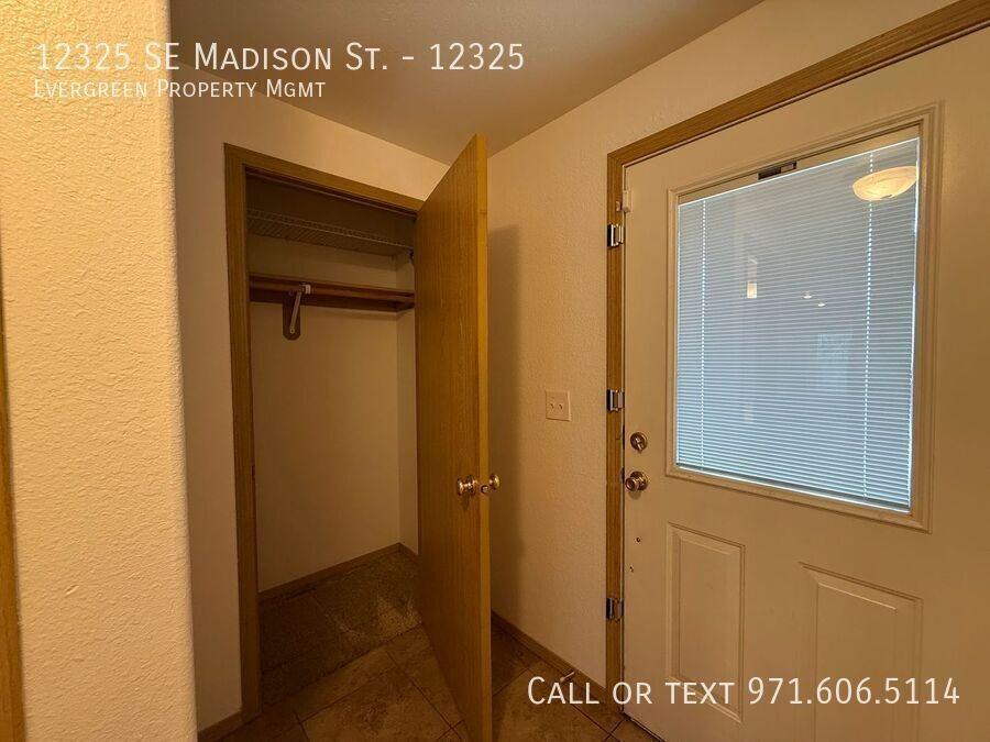 12325 Se Madison St #12325 - Photo 6 of 38