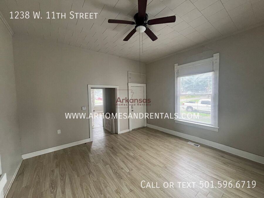 1238 W 11th St - Photo 2 of 9