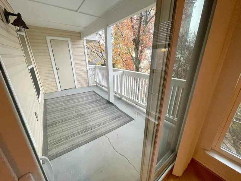 1524 Lincoln Way - Photo 7 of 9