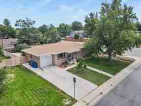 1092 S Iris St - Photo 1 of 1