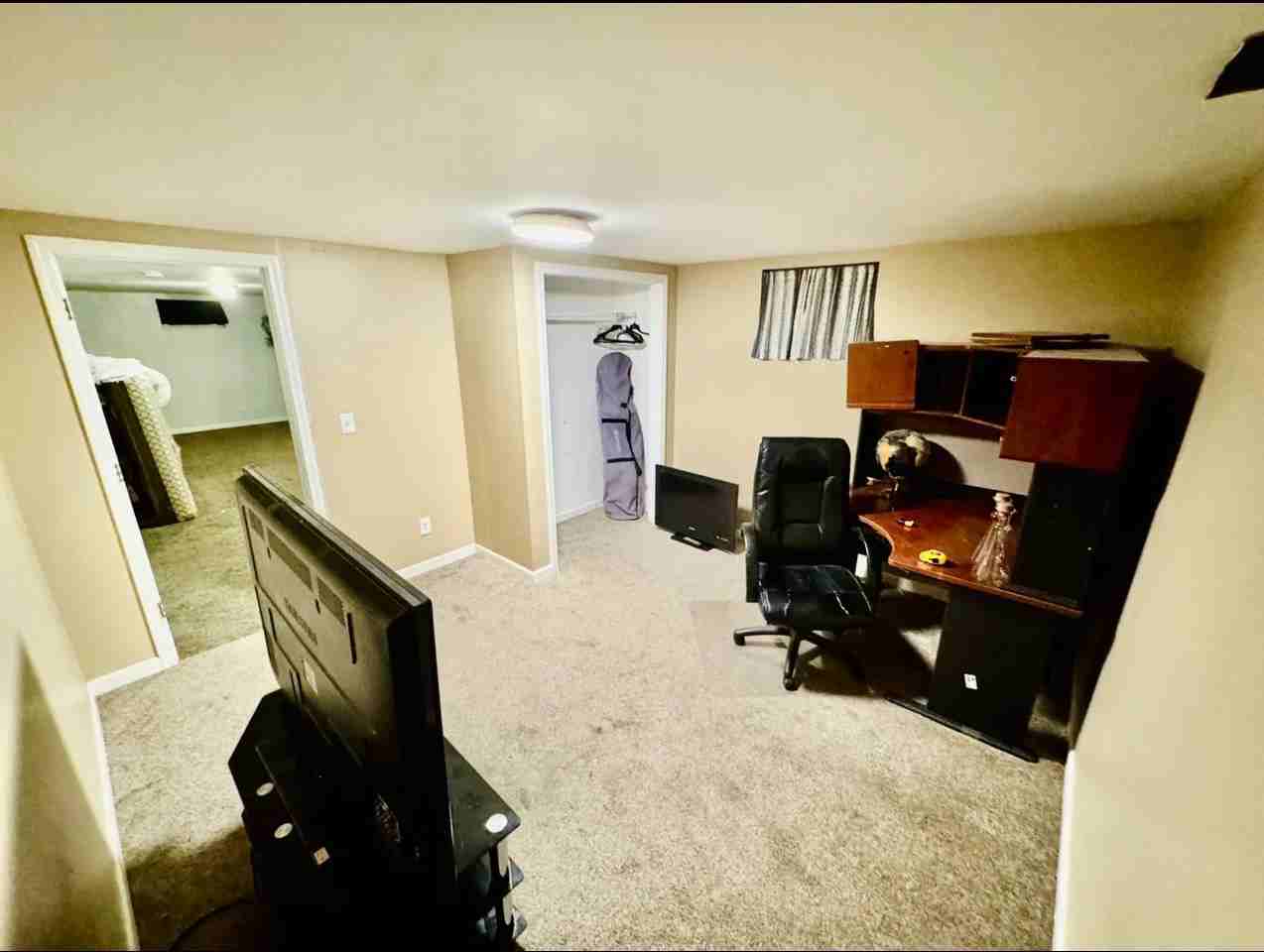 1092 S Iris St - Photo 7 of 9