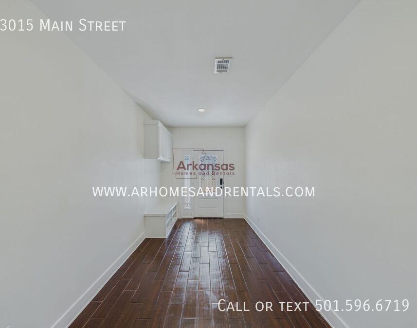 3015 Main St - Photo 2 of 13