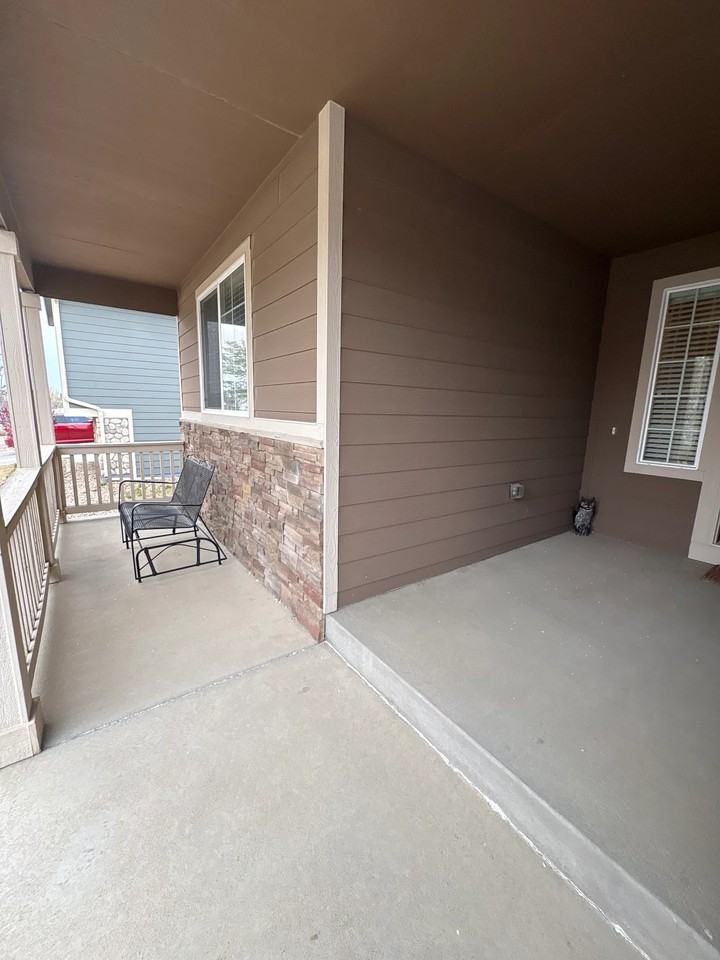 2276 Talon Pkwy - Photo 3 of 18