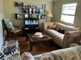 featured image of 978 Cedarwood Ave