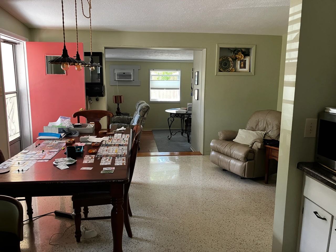 978 Cedarwood Ave - Photo 2 of 13