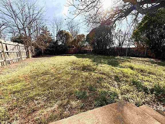 1722 Nw Liberty Ave - Photo 2 of 17