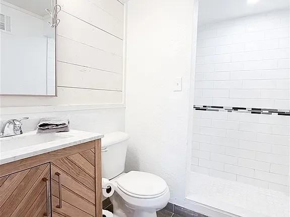 1722 Nw Liberty Ave - Photo 5 of 17