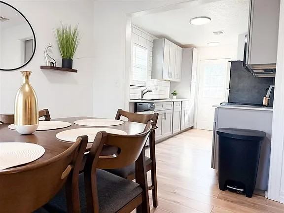 1722 Nw Liberty Ave - Photo 7 of 17