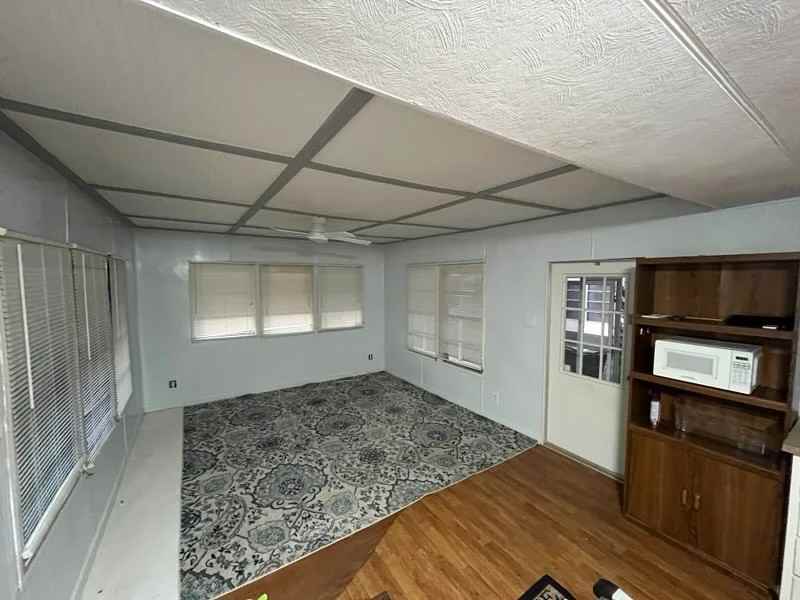 504 Alexander Rd #504 - Photo 4 of 6