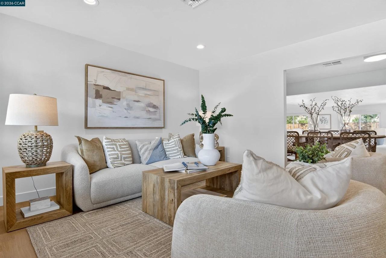 7761 Ironwood Dr - Photo 2 of 19