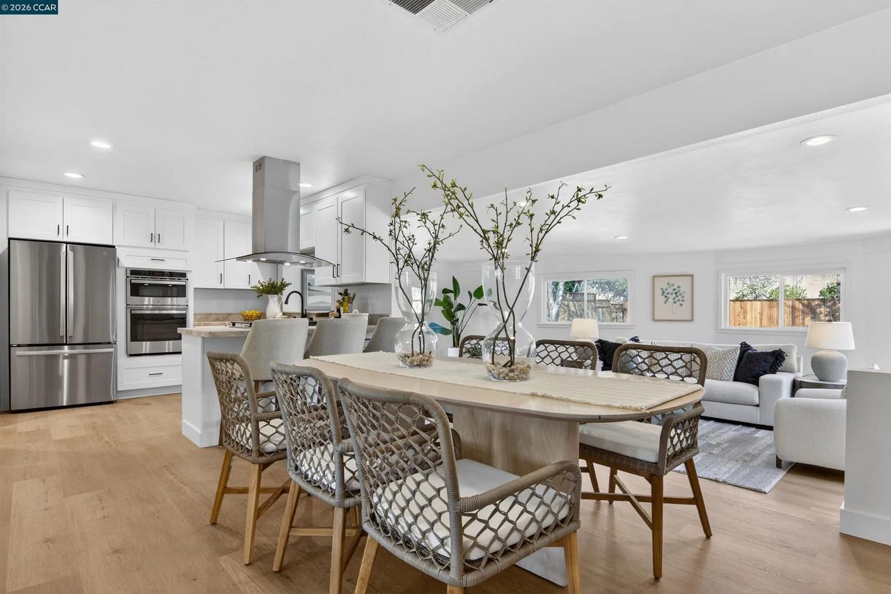 7761 Ironwood Dr - Photo 4 of 19