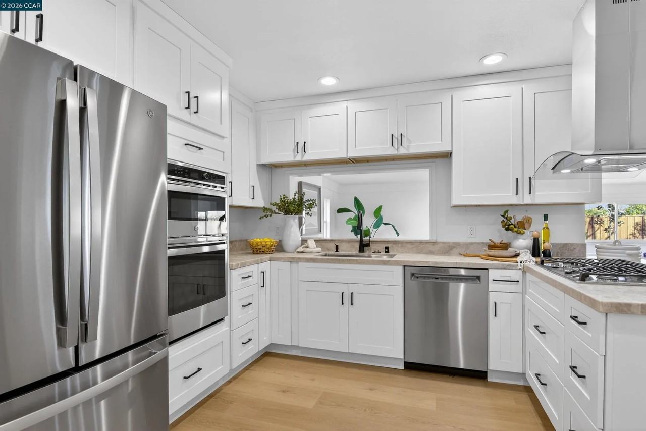 7761 Ironwood Dr - Photo 6 of 19