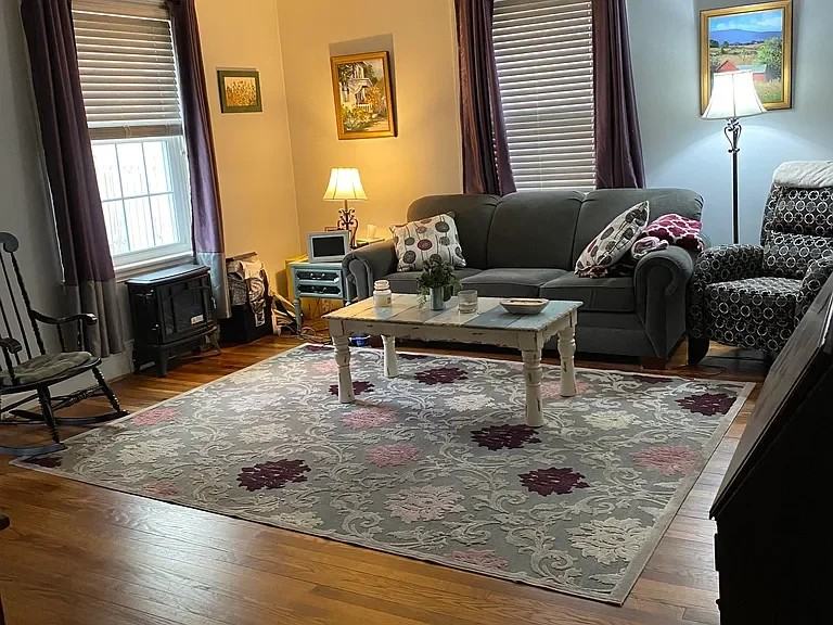 2512 Westerly Ave - Photo 2 of 9