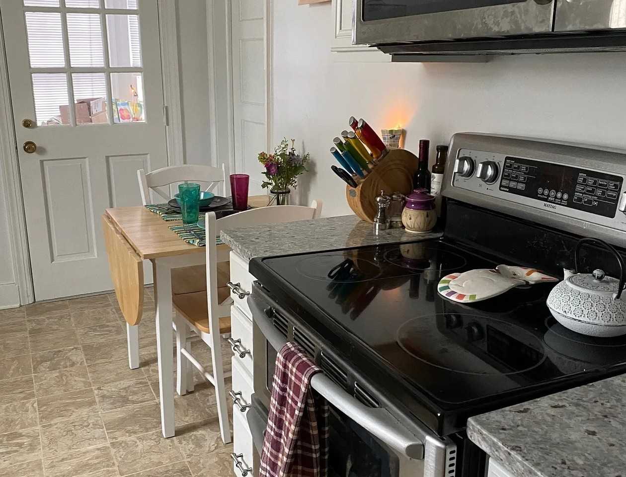 2512 Westerly Ave - Photo 4 of 9