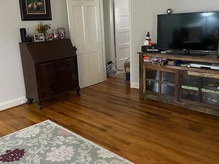 2512 Westerly Ave - Photo 6 of 9