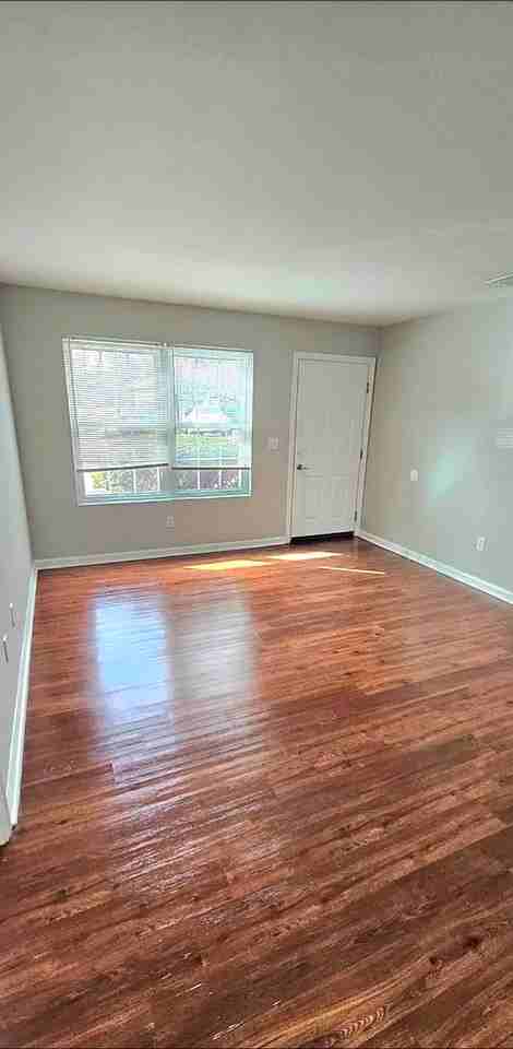 204 Cherry St #1A - Photo 5 of 10