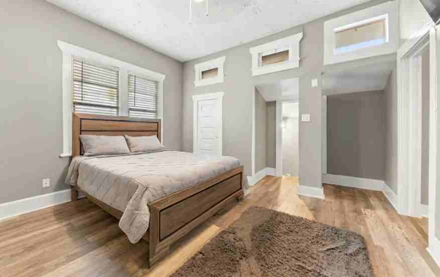 1259 Hart St #B - Photo 5 of 7