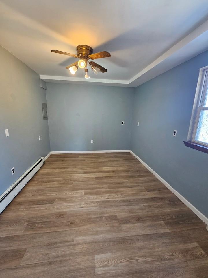 2722 Rhawn St #B - Photo 7 of 12