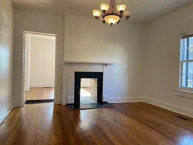 1020 Bate Ave - Photo 5 of 7