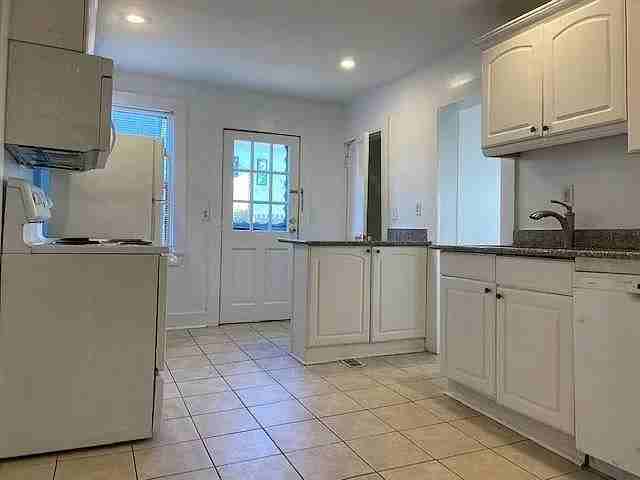 1020 Bate Ave - Photo 6 of 7