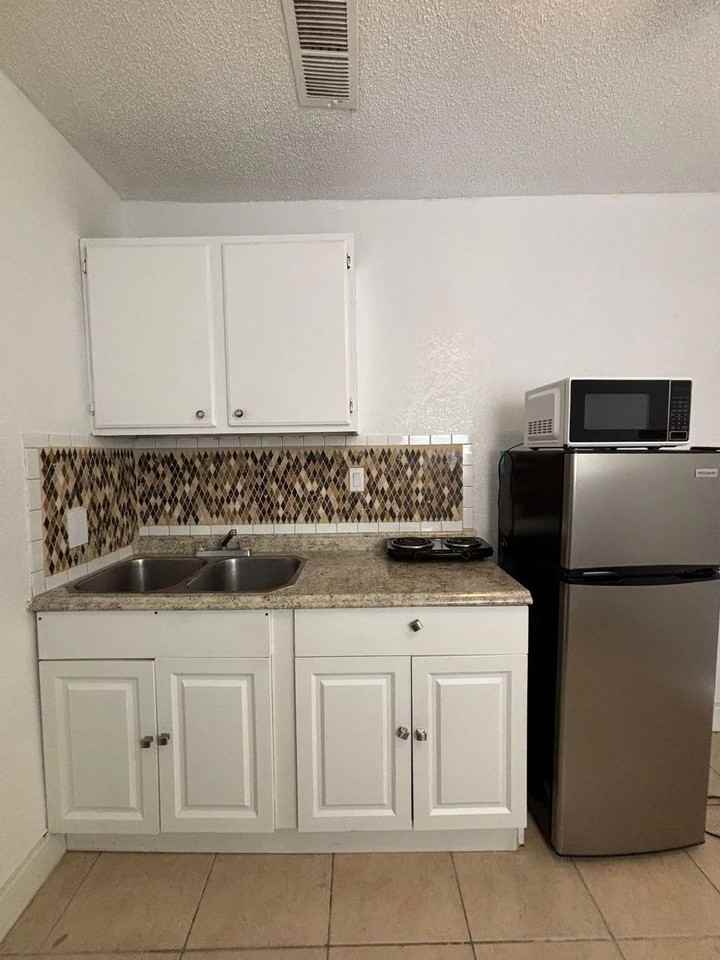 4523 Ligustrum Way - Photo 2 of 10