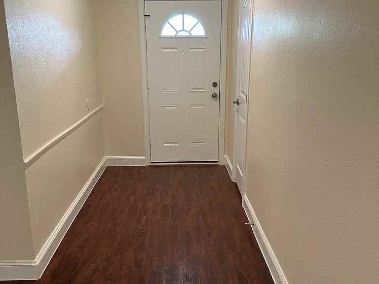 1409 Bay Shore Dr - Photo 3 of 7