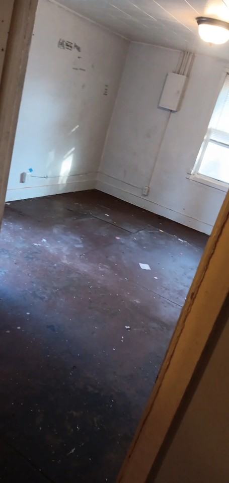 1110 N Horace Ave - Photo 7 of 9