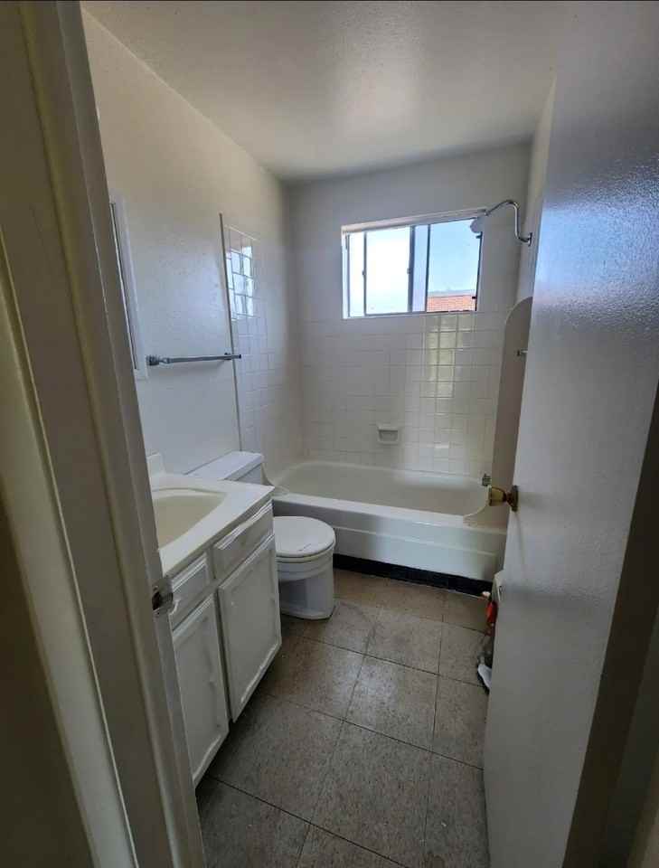 3301 S Washington St #206 - Photo 5 of 6