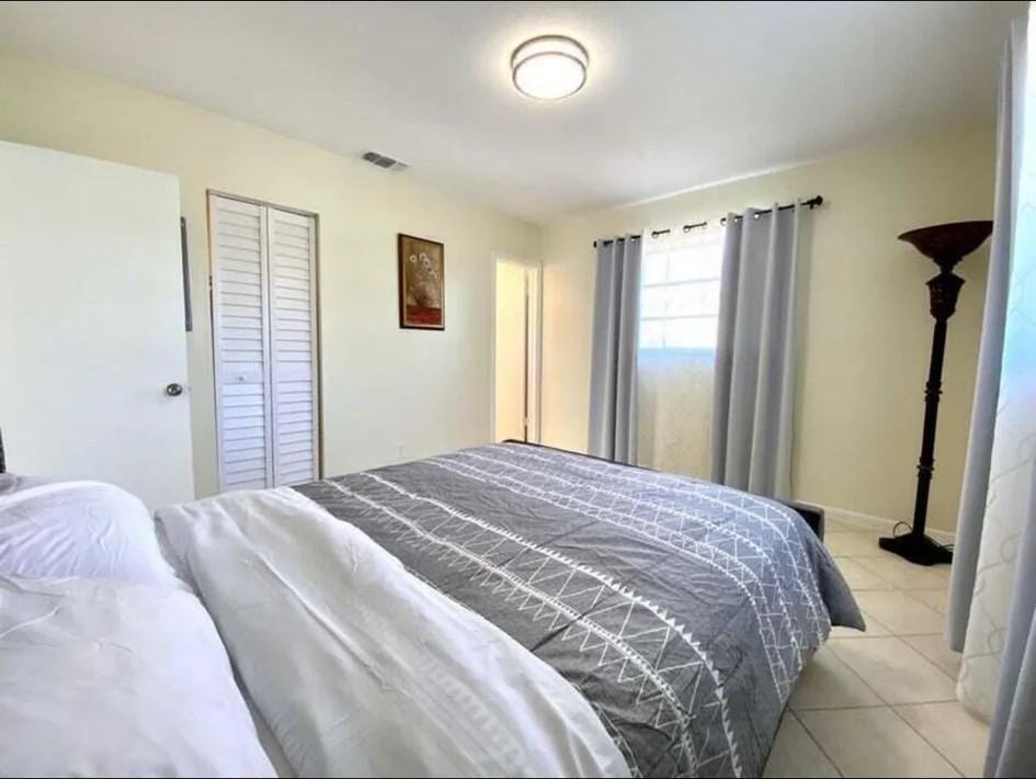 523 Se 20th Ct #5 - Photo 5 of 9