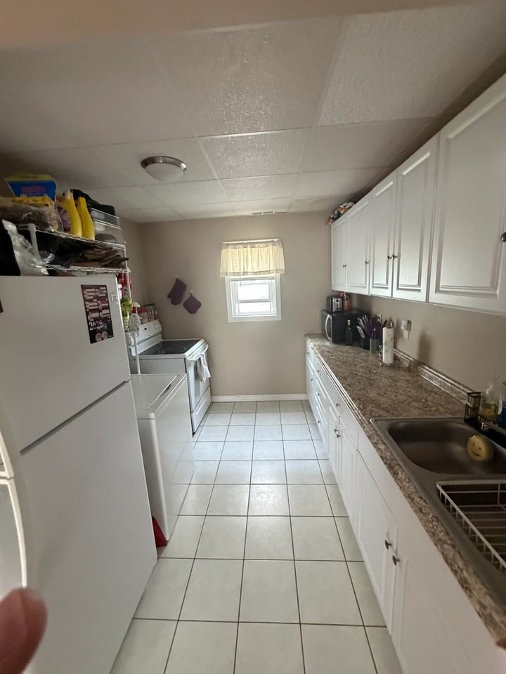 15 Caroline St #2 - Photo 6 of 9