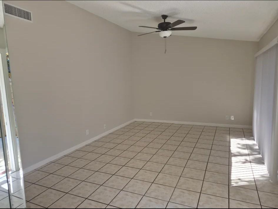 394 Springdale Cir - Photo 4 of 13