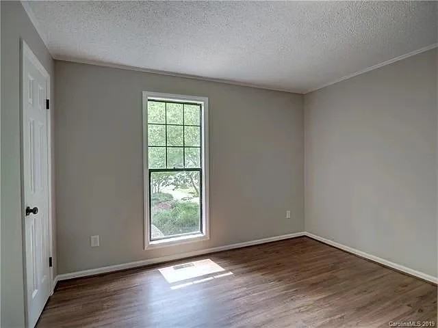 2942 Gray Feather Dr - Photo 5 of 12