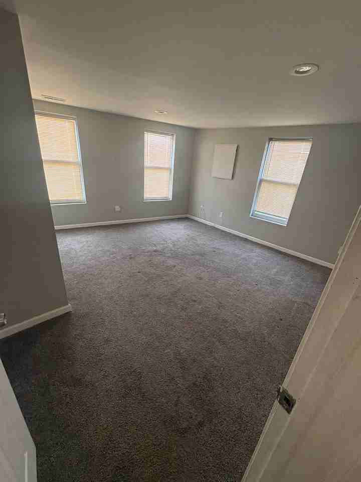 11 Sollers Point Rd - Photo 4 of 15