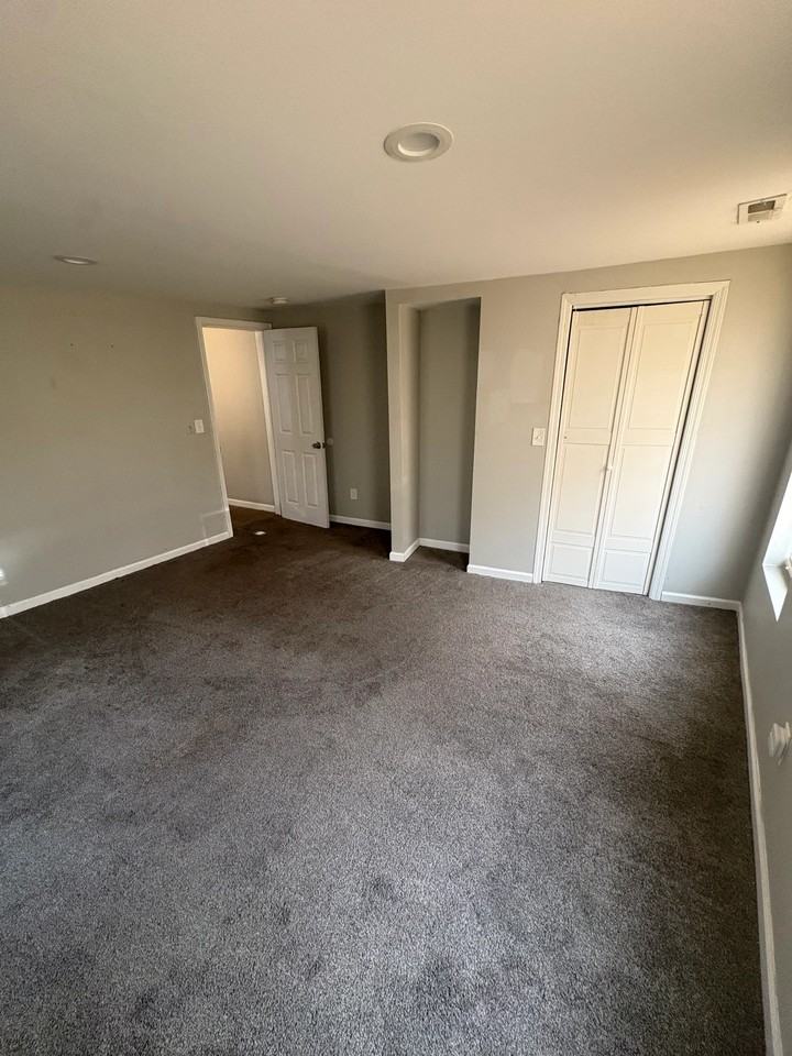 11 Sollers Point Rd - Photo 5 of 15