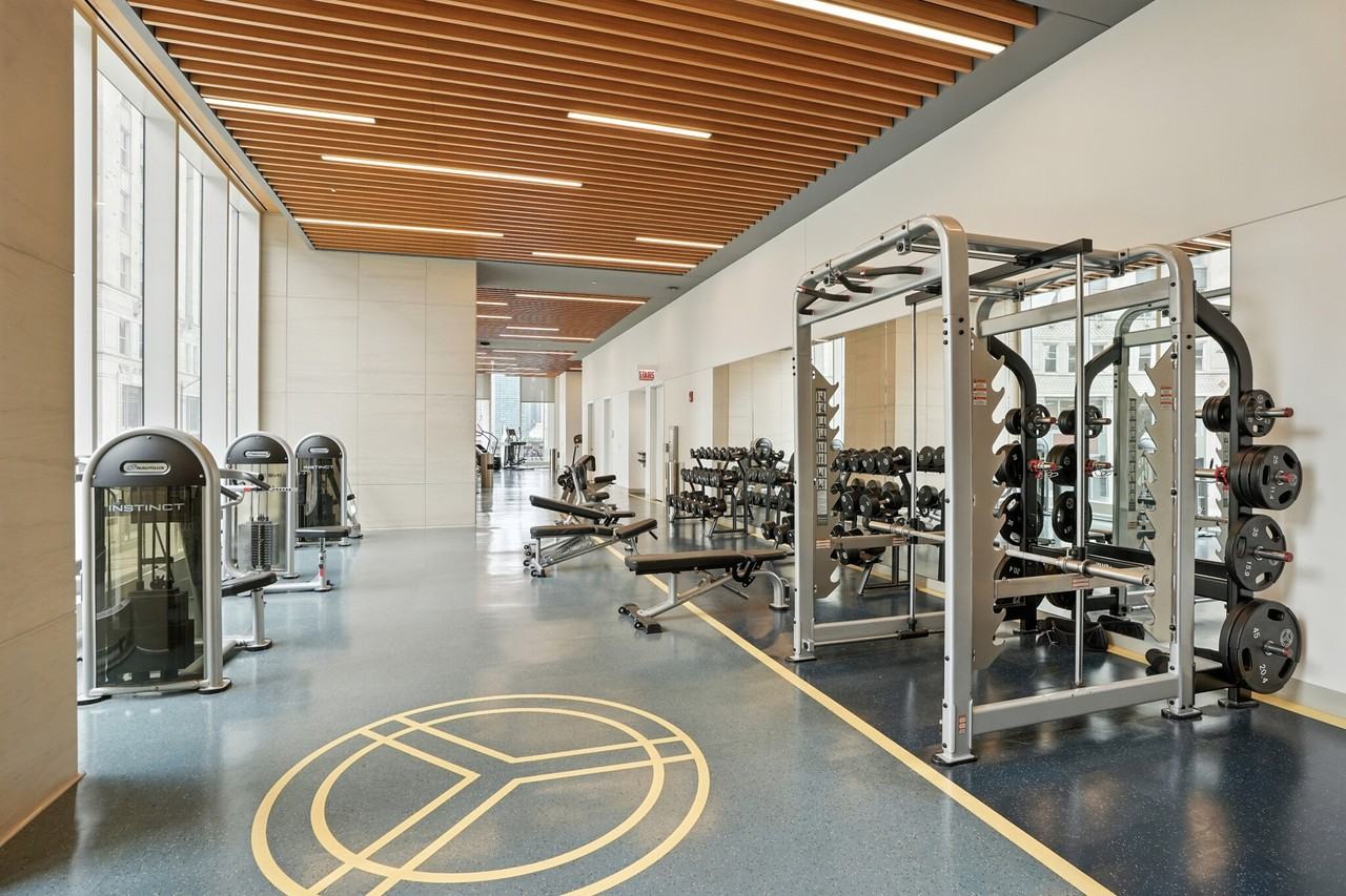 355 W Wolf Point Plz - Photo 7 of 18