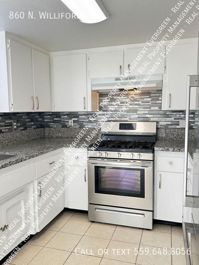 860 N Williford Dr - Photo 3 of 21