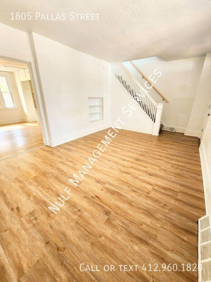 1805 Pallas St - Photo 2 of 10