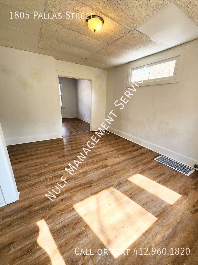 1805 Pallas St - Photo 5 of 10