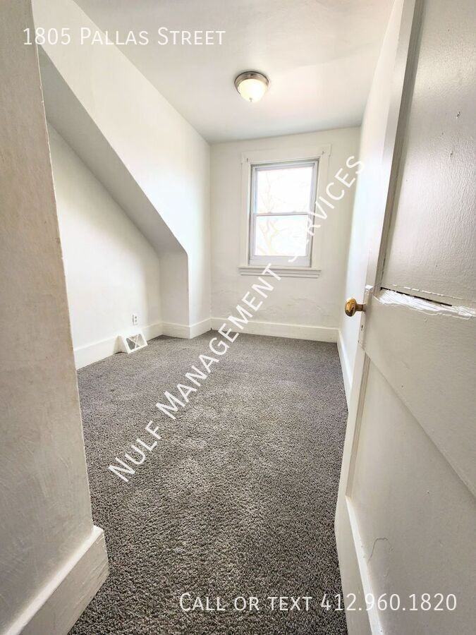 1805 Pallas St - Photo 7 of 10