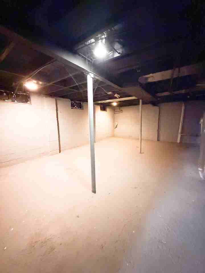 19457 Evergreen Rd #1 - Photo 7 of 10