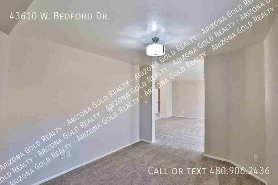 43610 W Bedford Dr - Photo 6 of 24