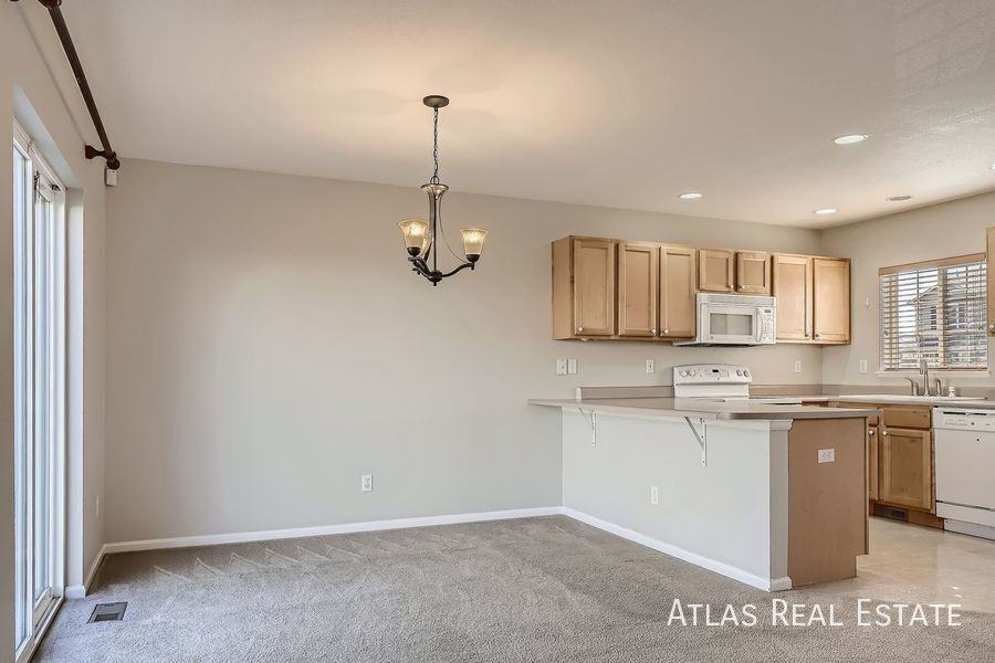 4526 Crow Creek Dr - Photo 3 of 16