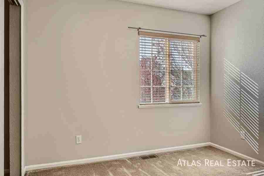 4526 Crow Creek Dr - Photo 6 of 16