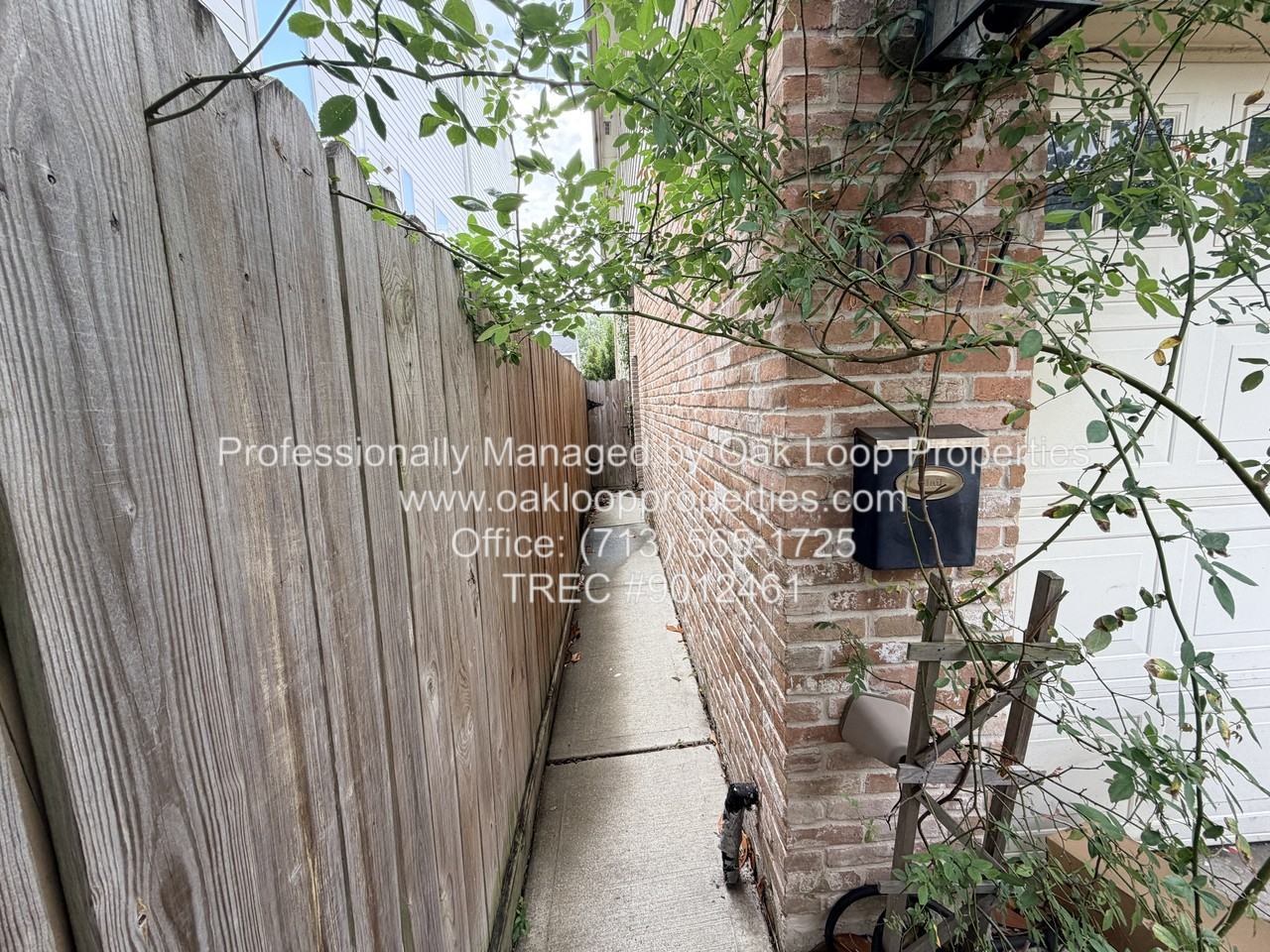 1007 Kern St - Photo 3 of 27