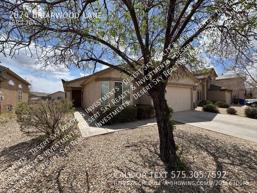 2074 Briarwood Ln - Photo 2 of 33